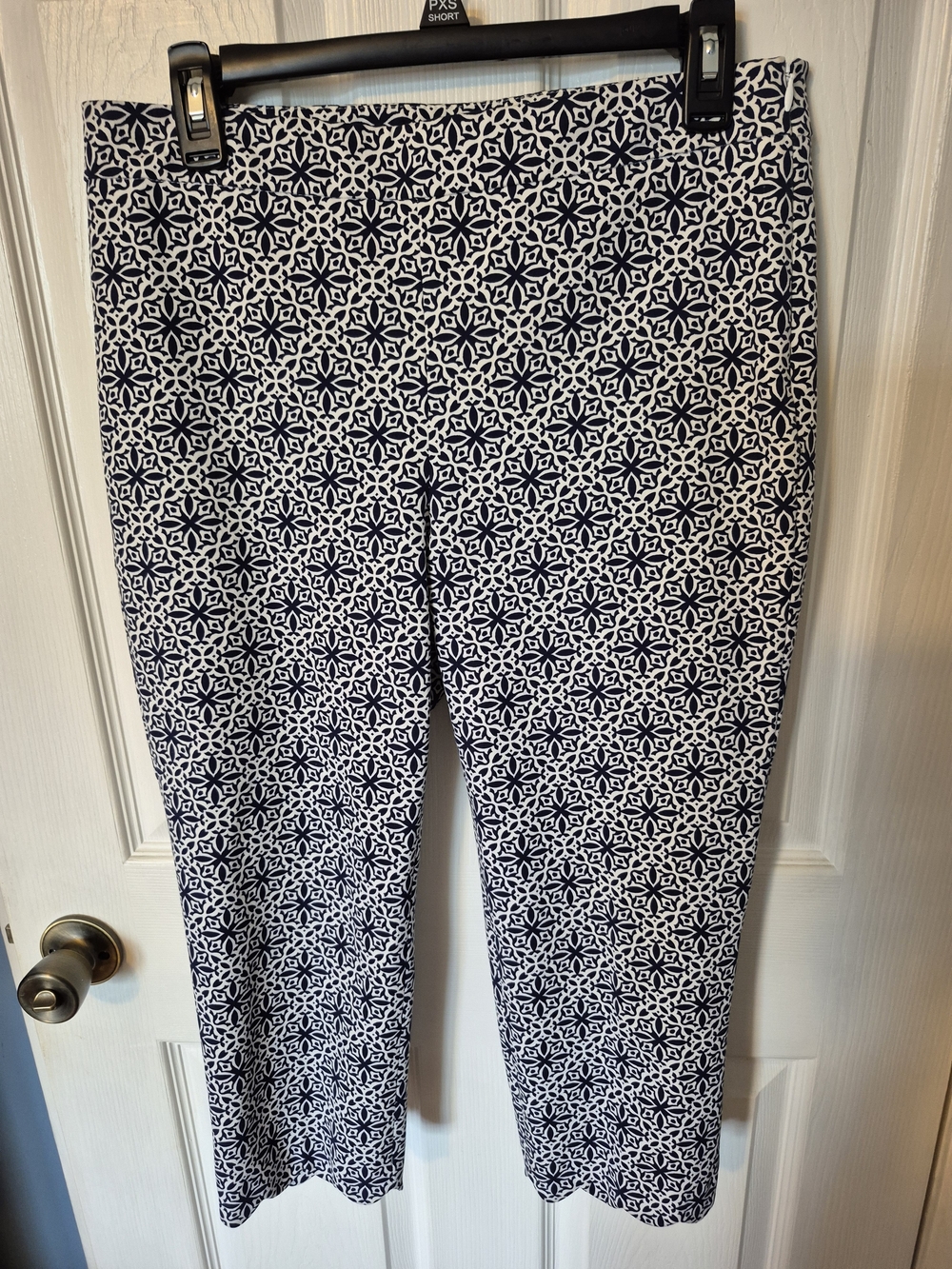 Talbots Navy & White Geometric Cropped Pants